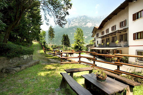 Albergo Il Castellino Boario Terme エクステリア 写真